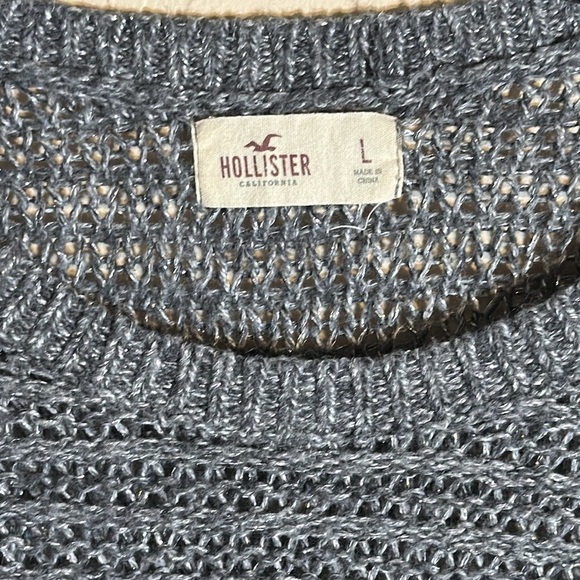 Hollister knit sweater gray with silver metallic thread and crystal gems details - Picture 2 of 9
